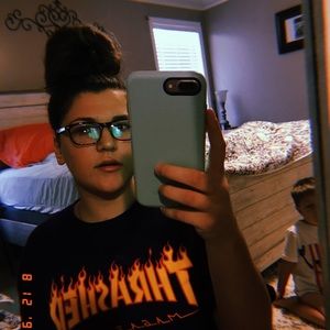 Meet your Posher, Olivia